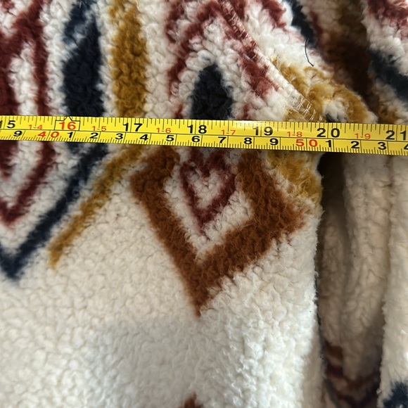 Jacket - Picture 13 of 15